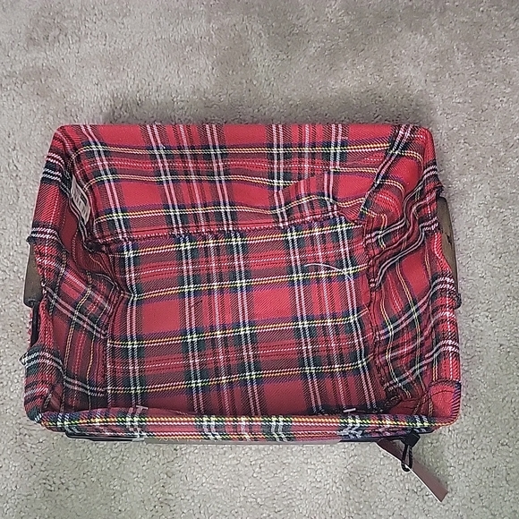 Rae Dunn Holiday Basket - Picture 3 of 7